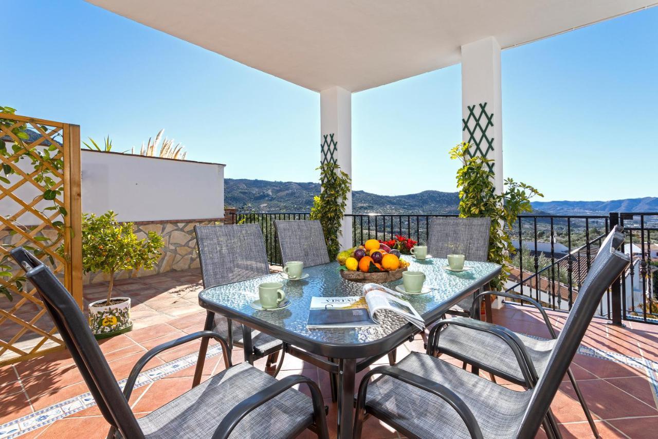 Villa Casa Del Valle Con Piscina Privada Alcaucín Exterior foto
